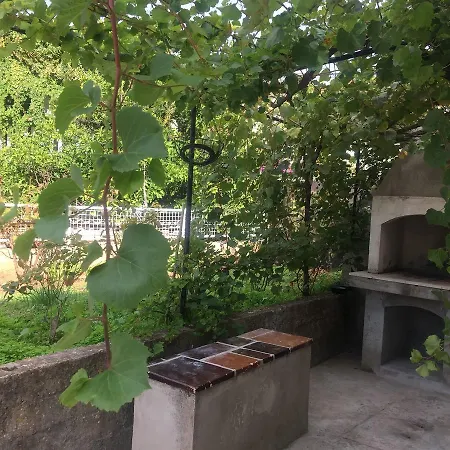 Sjajna - Garden Apartment Jelsa (Hvar)